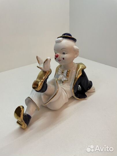 Статуэтка фарфор клоун