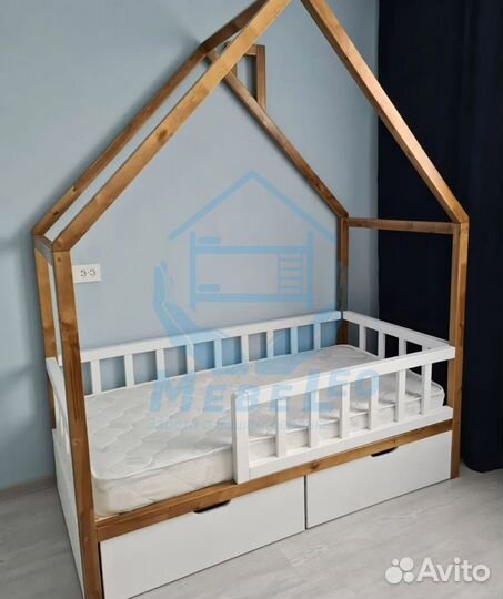 Кровать Домик