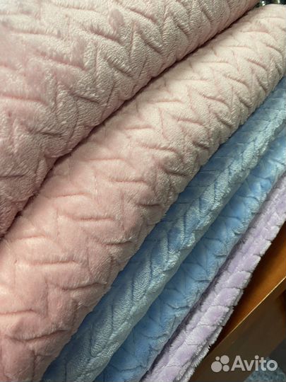 Пледы взрослые и детские новые