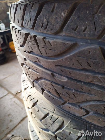 Dunlop Grandtrek AT3 285/75 R16 122Q