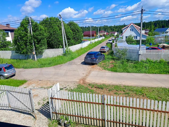 Дом 195 м² на участке 8 сот.