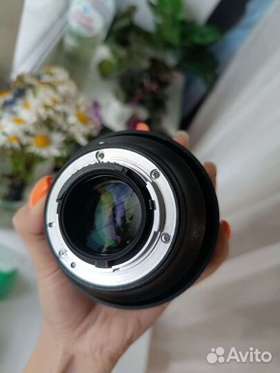 Объектив nikon 85mm