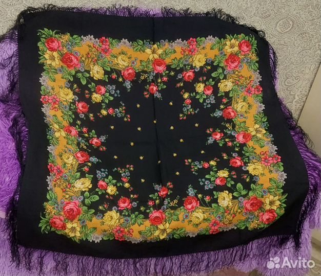 Павлопосадский платок шерсть,Воротник из песца