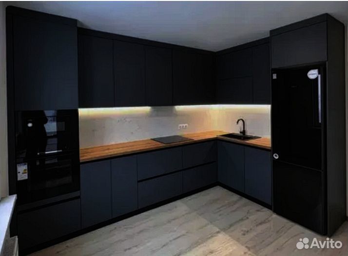 Маленькая кухня в студию