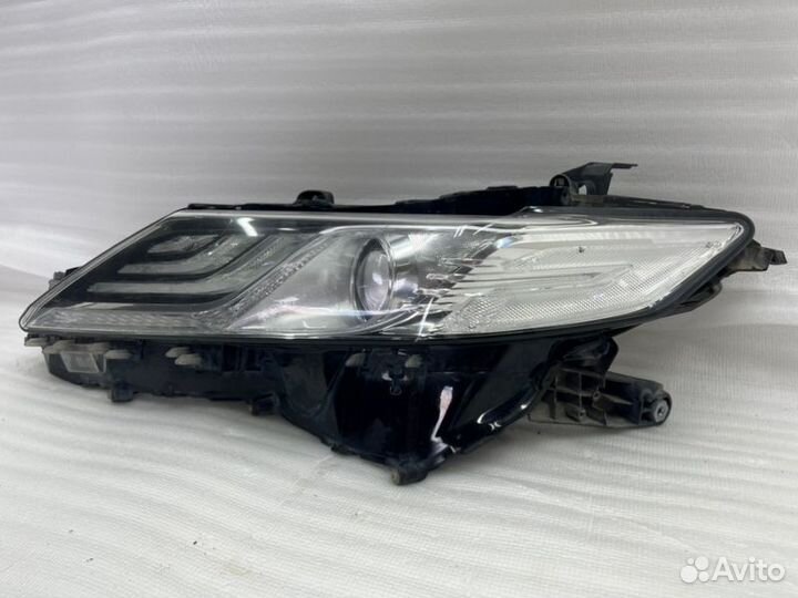 Фара LED передняя левая Toyota Camry V70/V75