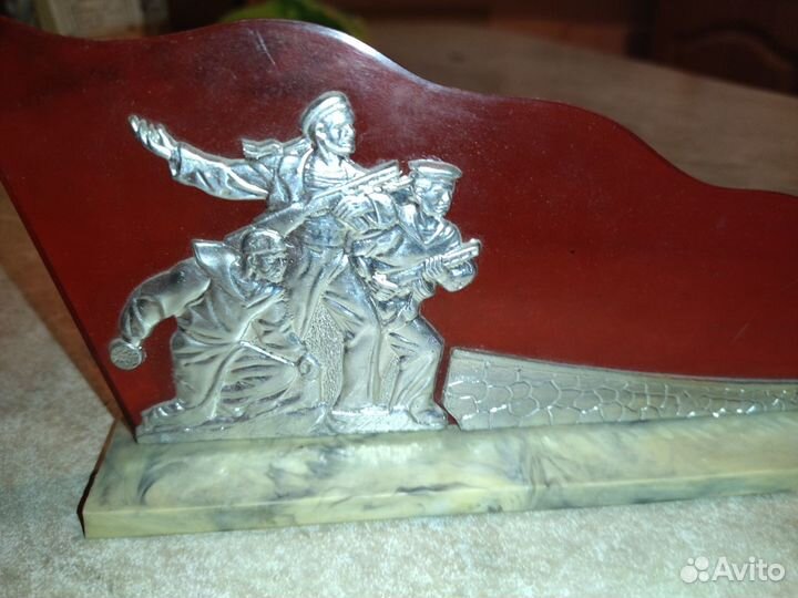 Сувенир настольный СССР