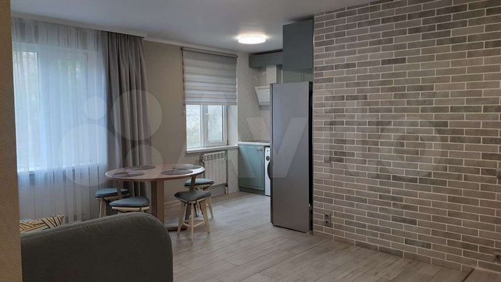 2-к. квартира, 59 м², 1/9 эт.