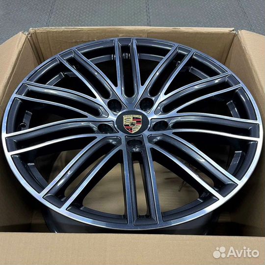 Диски на Porsche Panamera II Порше Панамера II R20