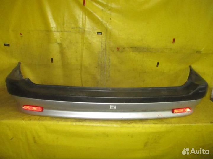 Бампер Заднее Toyota Sprinter carib AE111G Toyota