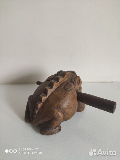 Статуэтка лягушка