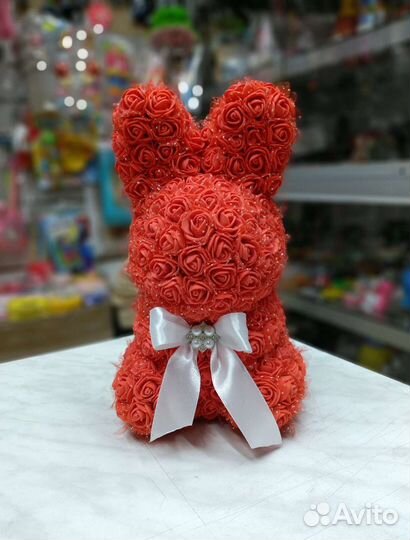 Заяц из роз мишка