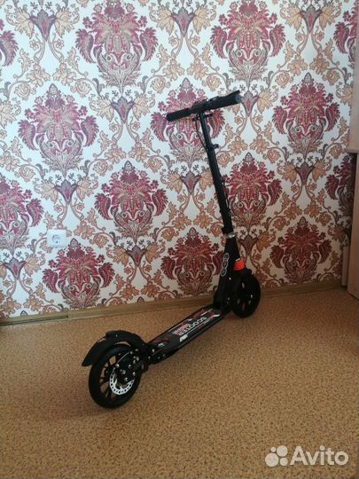 Самокат Scooter Urban с дисковым тормозом чёрный