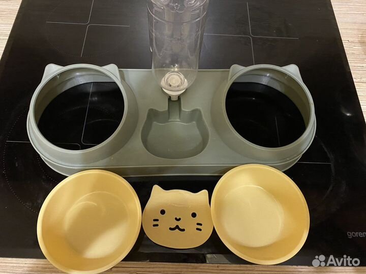 Миски для кошек с поилкой