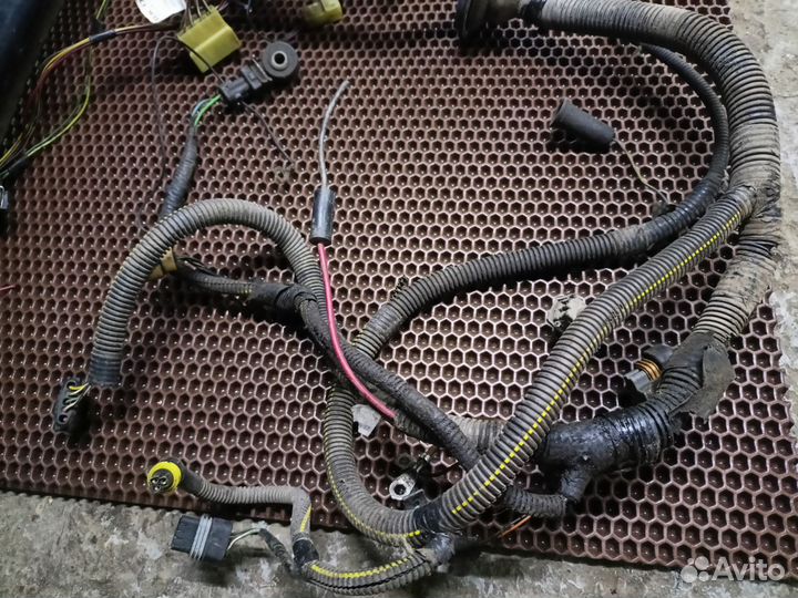 Эбу + проводка ваз 2110 1.5 8 кл