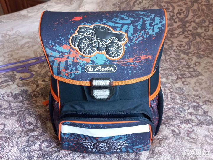 Рюкзак школьный