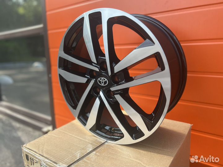 Новые диски 4шт R16 на Toyota Camry Corolla