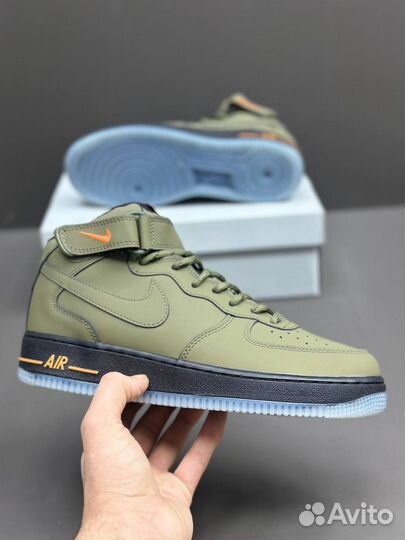 Кроссовки Nike Air Force 1 с мехом