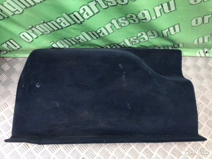 Обшивка багажника Mercedes-Benz S124 M102.982 1989