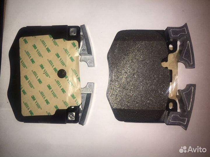 Колодки тормозные передние комплект BMW 7 (G11/12)