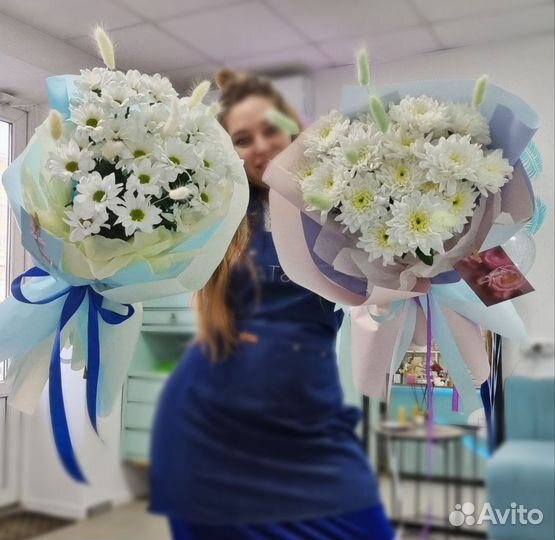 Букеты хризантем в авторском оформлении