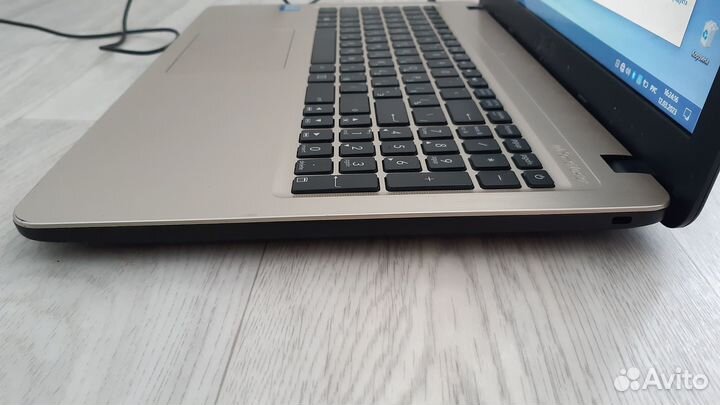 Ноутбук asus R540S