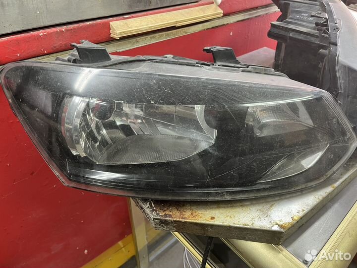 Фары Volkswagen Polo