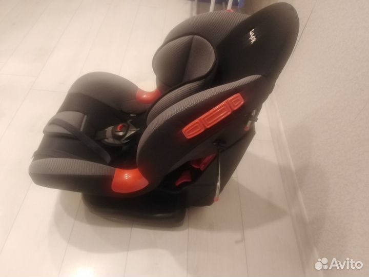 Детское автокресло siger