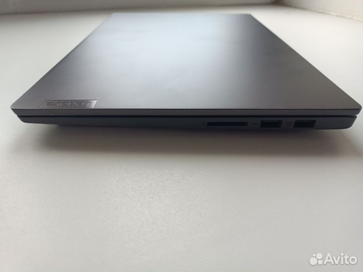 Ноутбук Lenovo