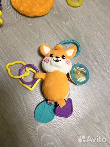Игрушки на коляску или кроватку 3 шт