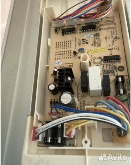 Ремонт стиральных машин и холодильников. Частник