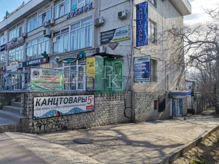 Помещение в ТЦ Каштан на Горпищенко