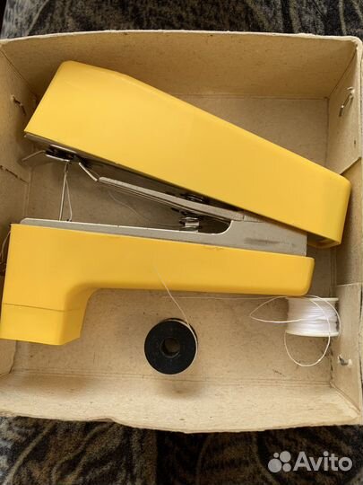 Швейная машинка ручная