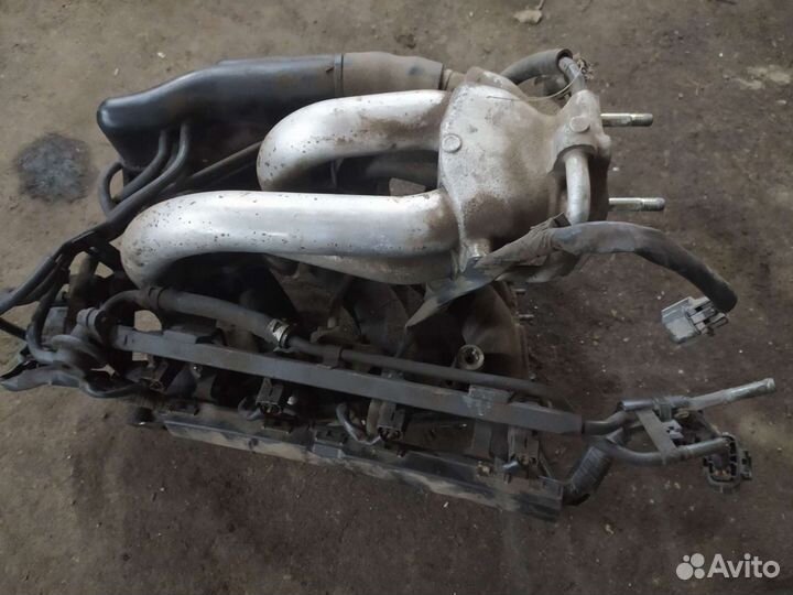 Инжектор в сборе Мазда 323BA