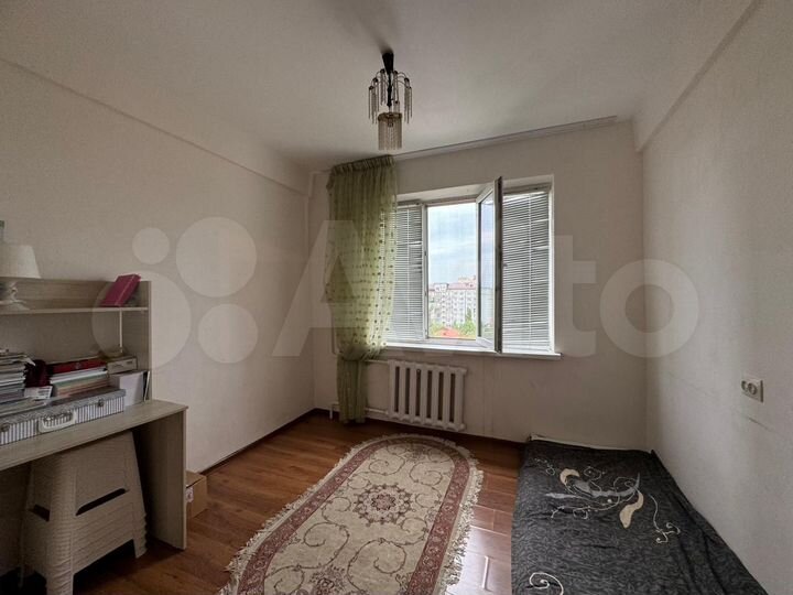 3-к. квартира, 85 м², 9/9 эт.