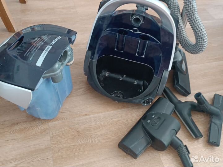 Пылесос Zelmer aquos 1600