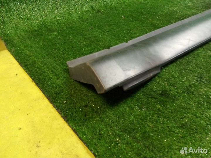 Накладка на порог левая Mitsubishi Outlander CW5W