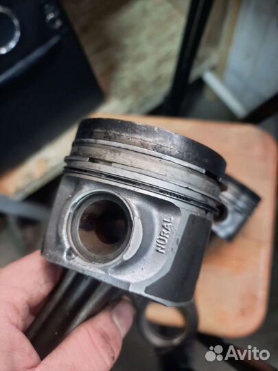 Audi q7 3.0 поршень bug