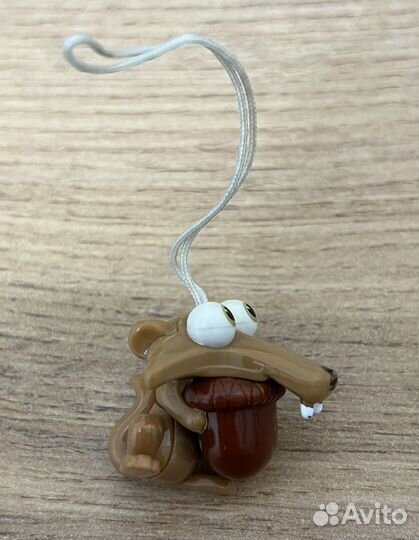 Игрушки из киндер сюрприза