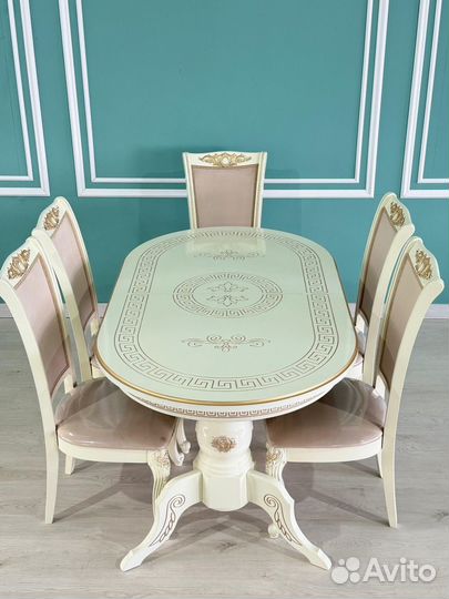 Комплект стола и 6 стульев