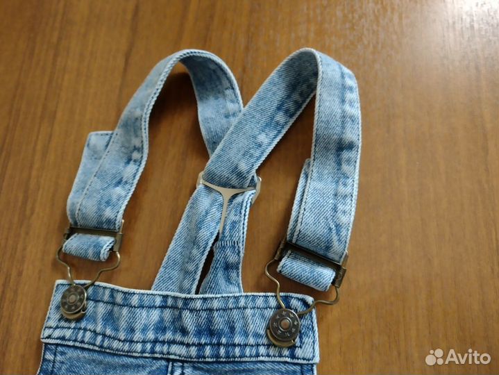 Детский джинсовый комбинезон