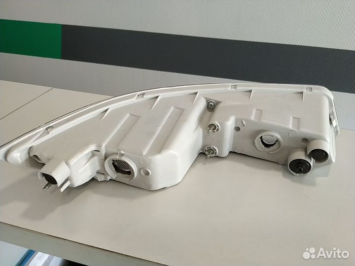 Указатель поворота левый Nissan Almera Classic