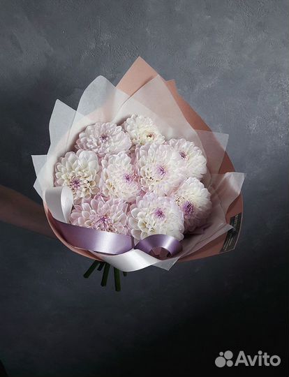 Букет георгинов