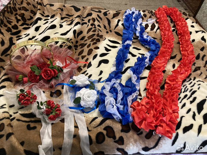 Украшения на машину