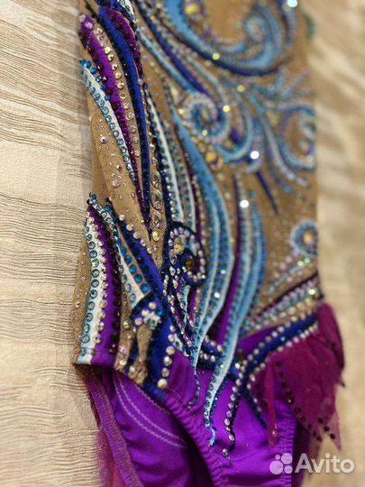 Продаю купальник 30000.Возможна аренда 3000