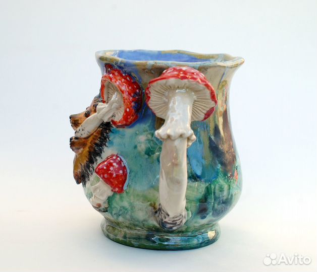 Большая кружка с декором 