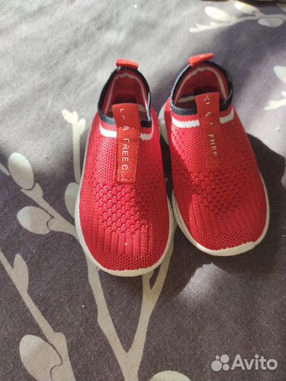 Кроссовки для девочки