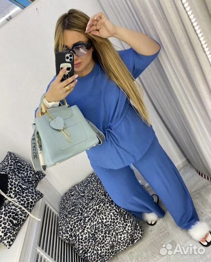 Костюмы женские от 48 до 52