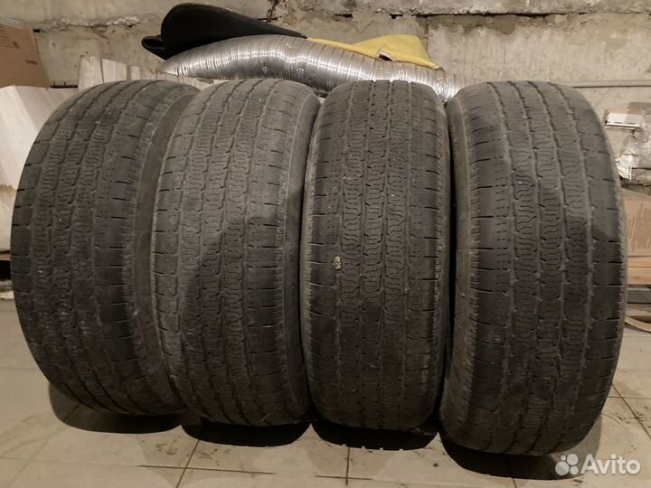 Kumho Radial 857 6/8 R17