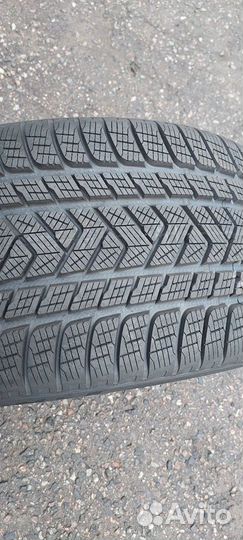 Pirelli Scorpion Winter 285/35 R22 106V