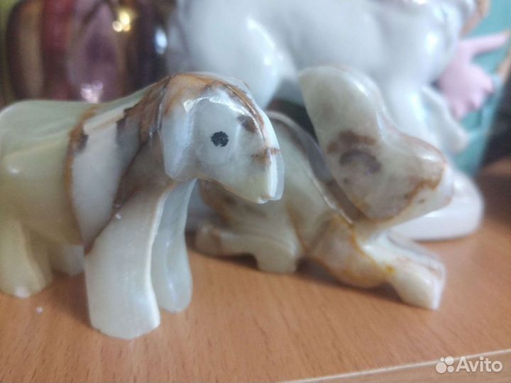 Фигуры из оникса